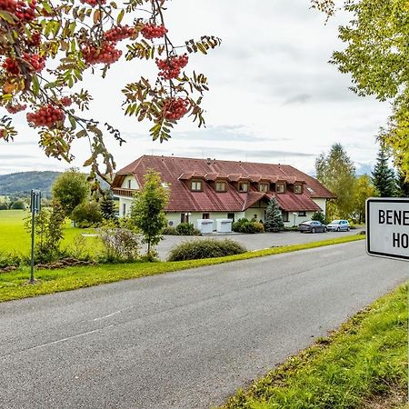Apartman Nahore Vacov Bagian luar foto