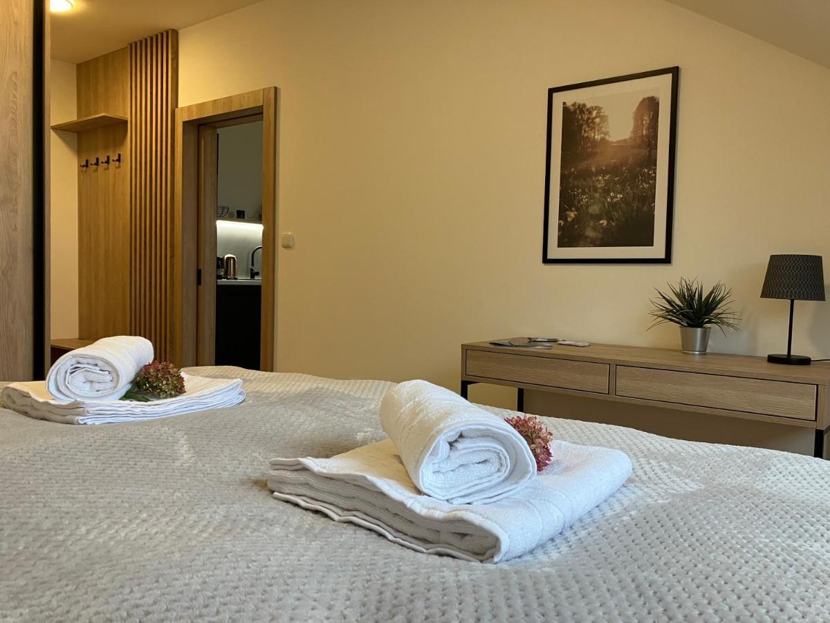 Apartman Nahore Vacov Bagian luar foto
