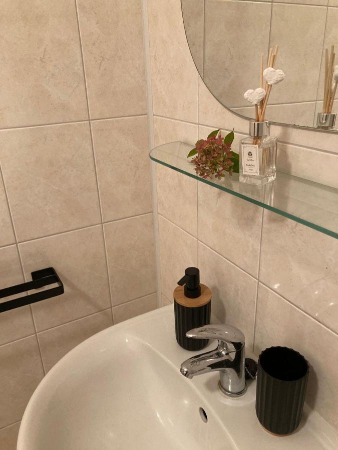 Apartman Nahore Vacov Bagian luar foto